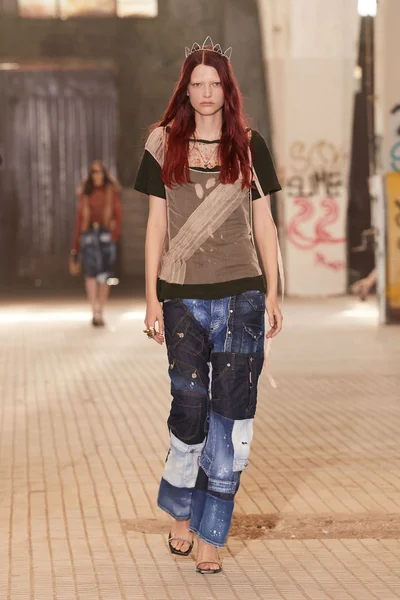 Look 7
